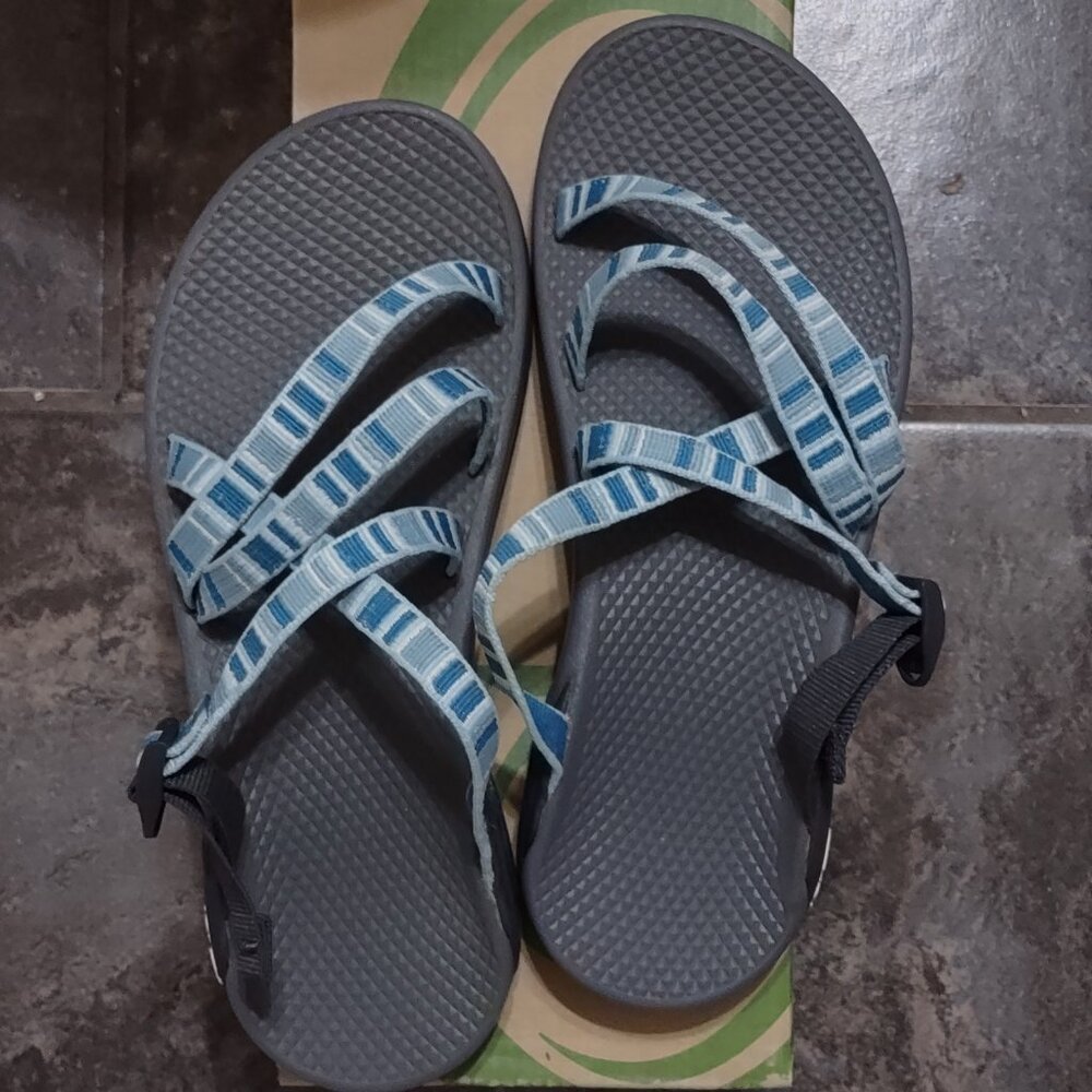 Chaco Wrapsody sandals, New in box, Women's 9, Blue Stripe